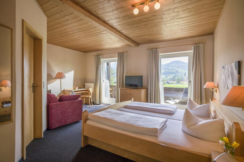 Alpenhof Landhotel Restaurant Oberaudorf Exterior photo